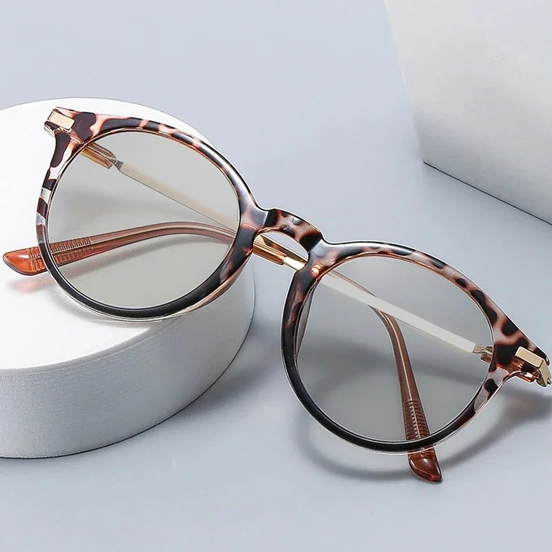 Women Fashion Photochromic Gla - Mens Fashion Discord 评论和价格
